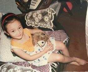 李小璐小时候的照片,李小璐童年照片勾起回忆