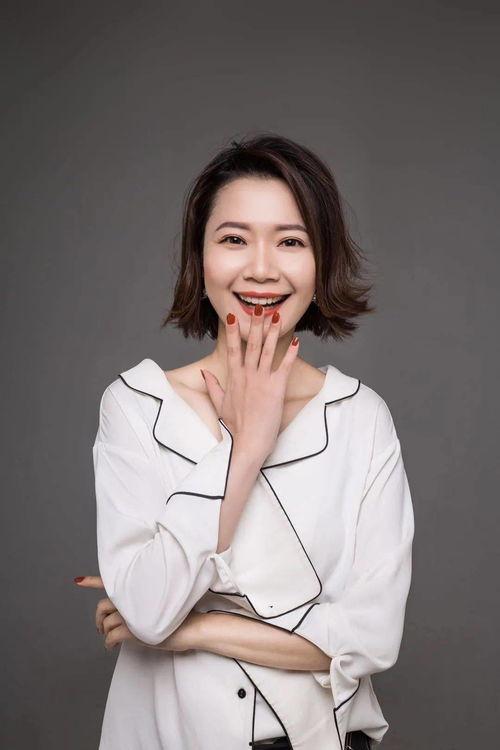 主持人小龙个人资料,揭秘主持人背后的故事与魅力