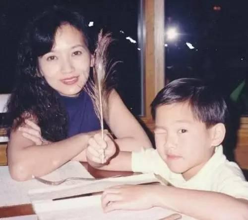 叶童赵雅芝生活照,岁月静好,优雅依旧