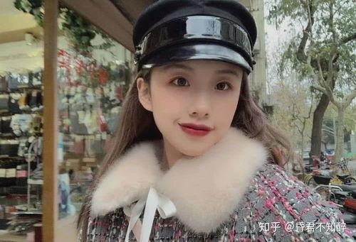 网红阿沁多少斤,网红阿沁究竟多少斤?