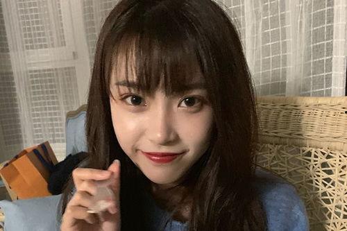 网红阿沁多少斤,网红阿沁究竟多少斤?